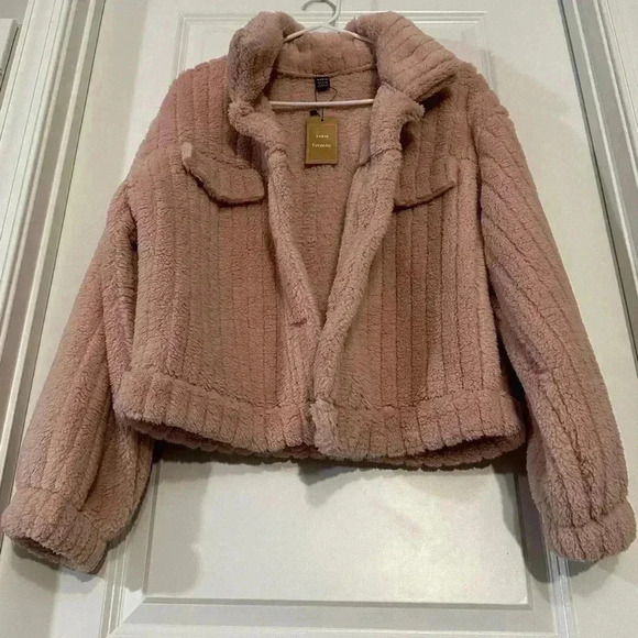 NWT! Large SHEIN Polyester Fur like Teddy Coat - Picture 2 of 11
